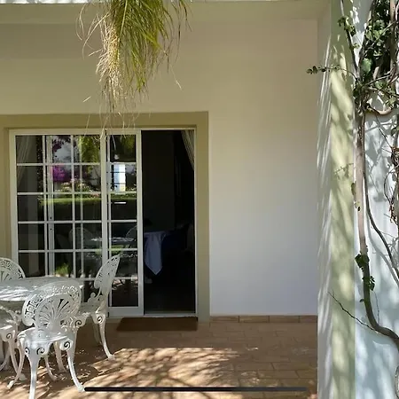 Casa Buccaneer, 2 Bedroom Garden Apartment In Praia Da Luz Exterior photo