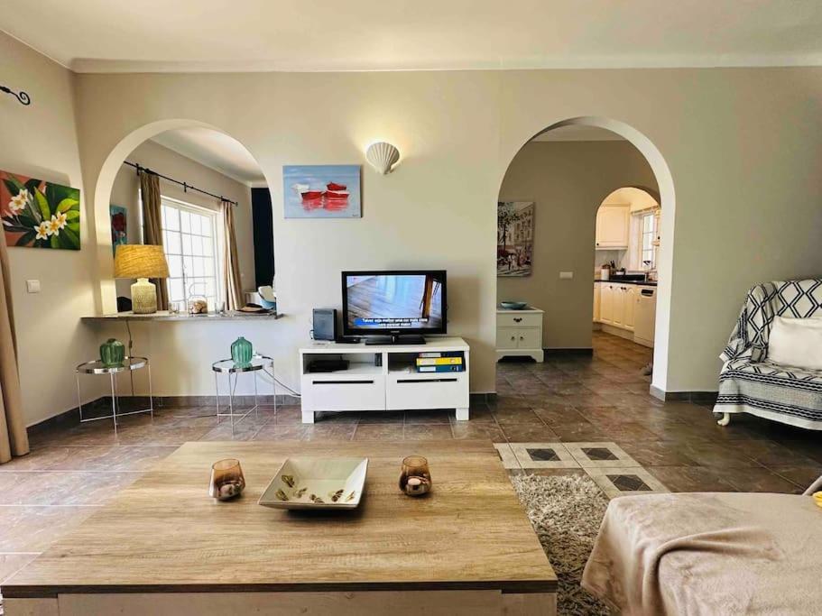 Apartament Casa Buccaneer, 2 Bedroom Garden In Da *